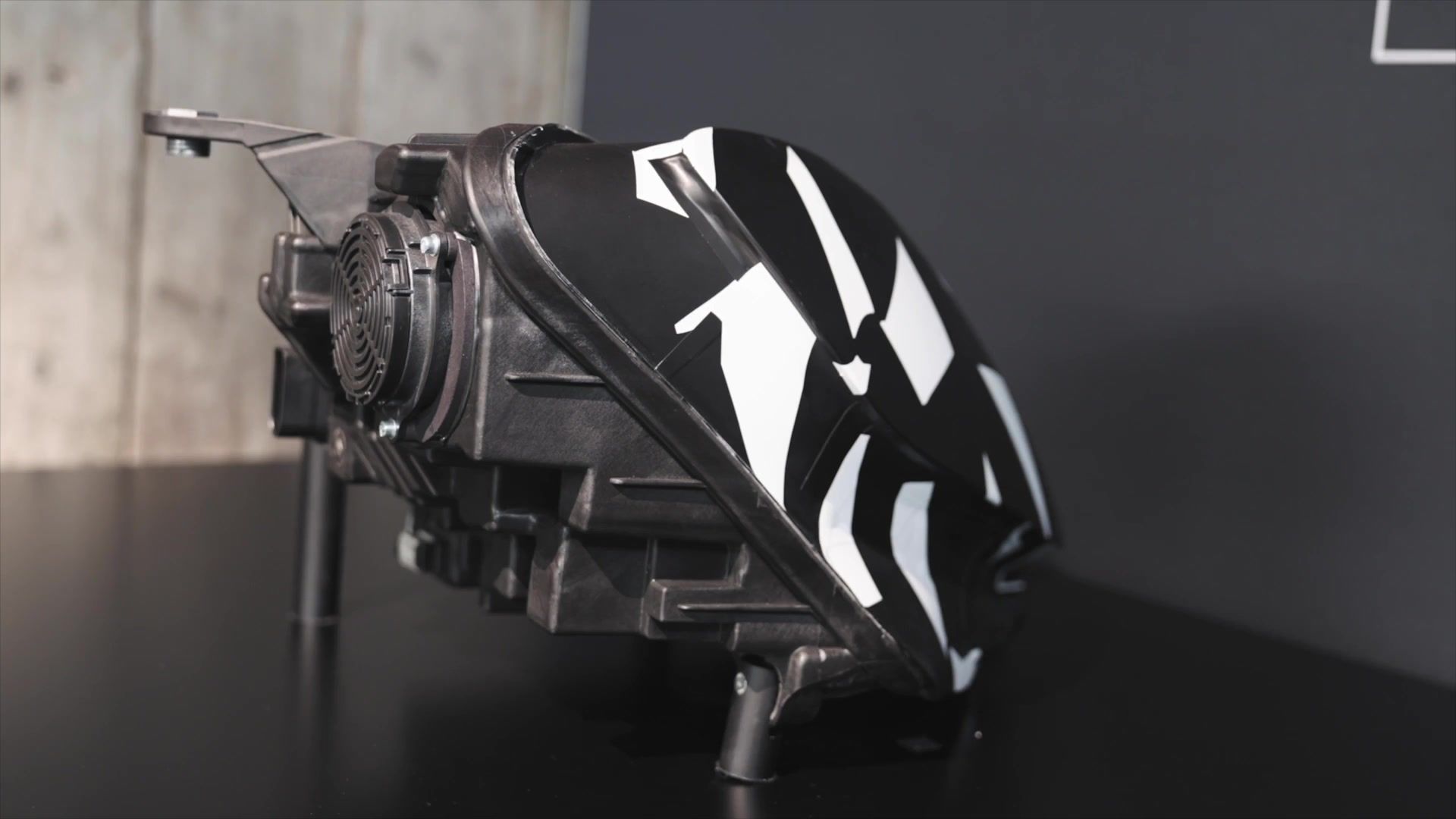 CONCEPT AMG GT XX - Aerodynamics Supports Cooling Functions