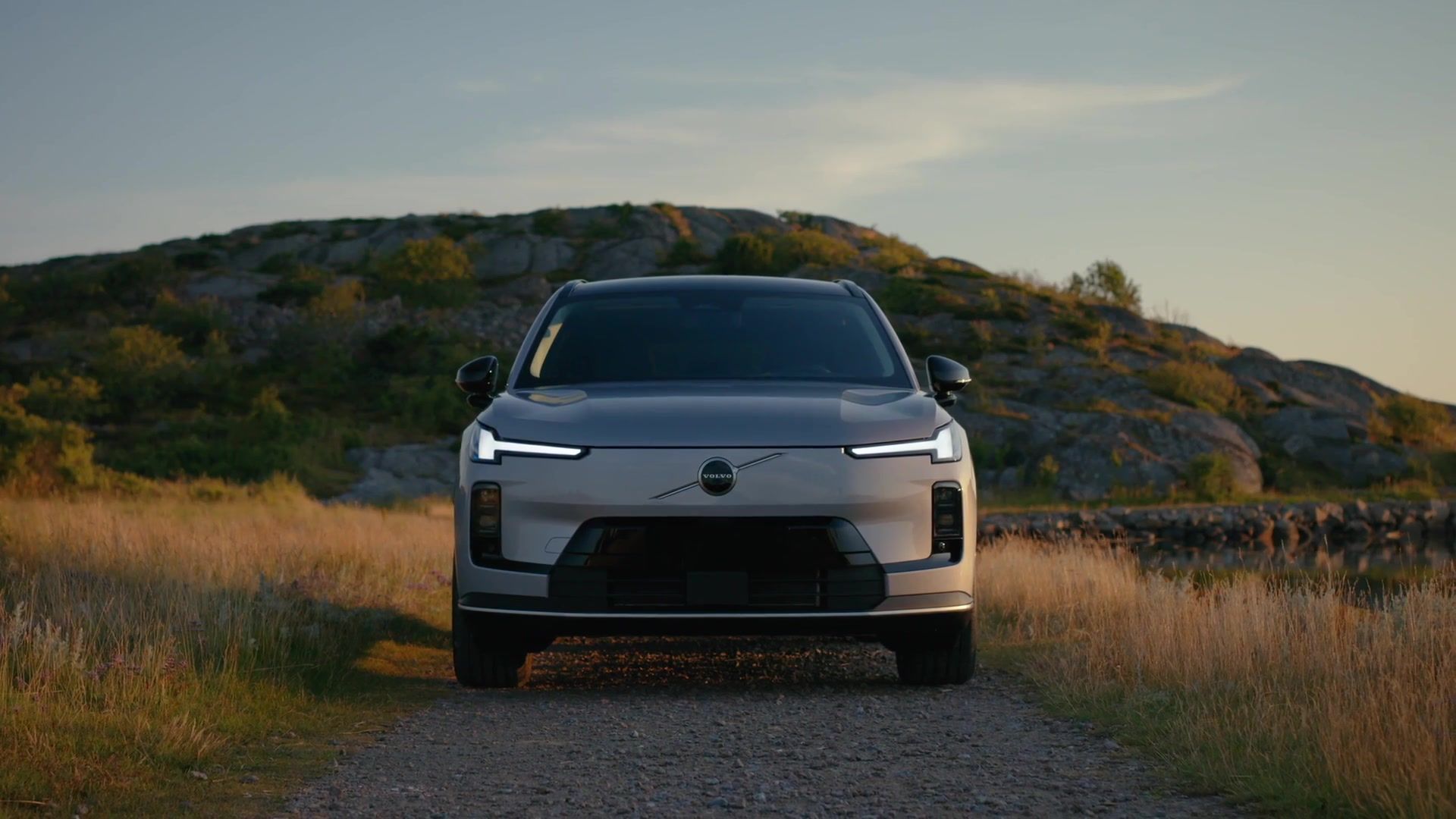 New Volvo XC70 - Scandinavian Design