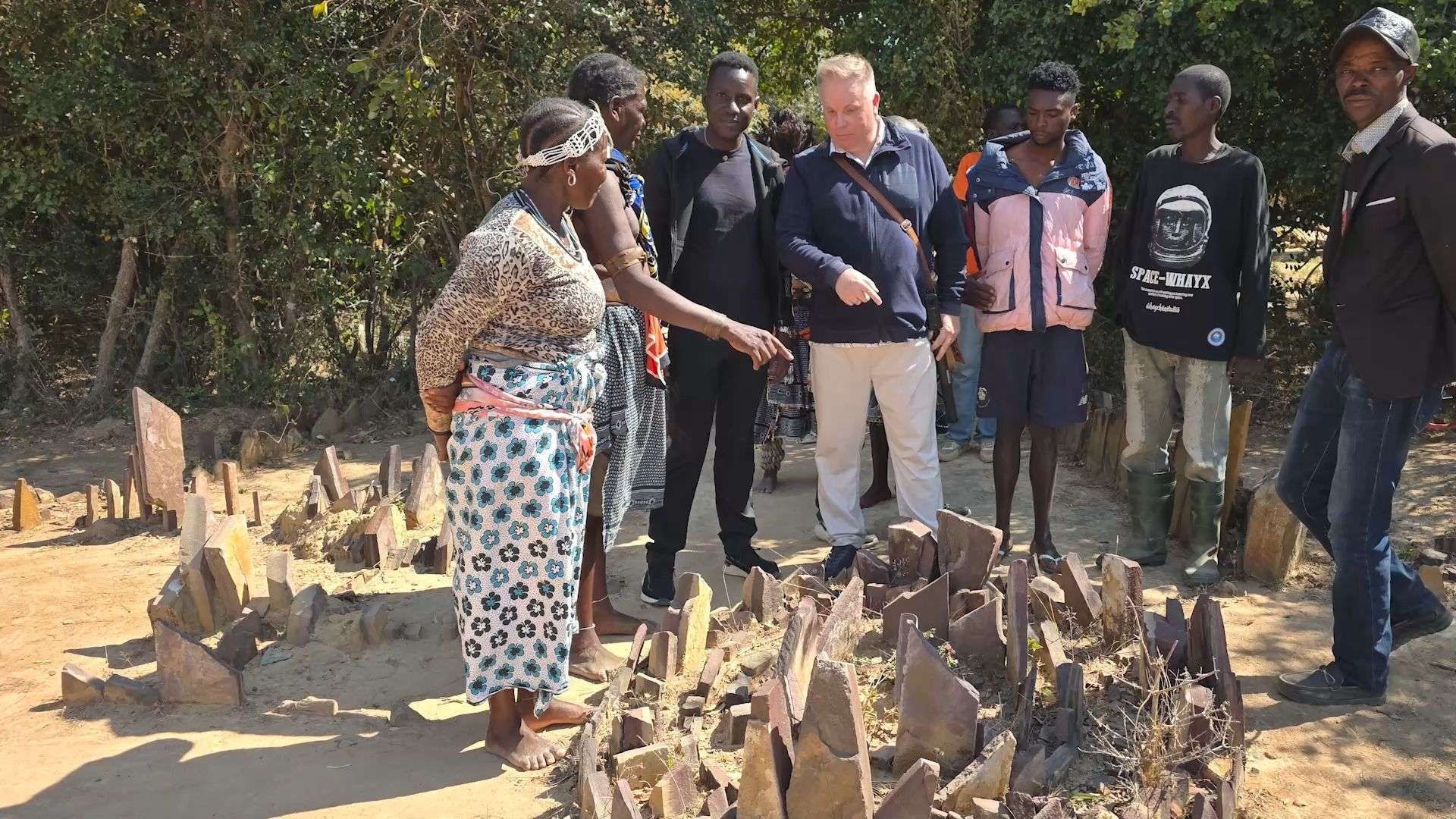 Angola - How the meeting of a king turned into a magical moment with a message of world peace