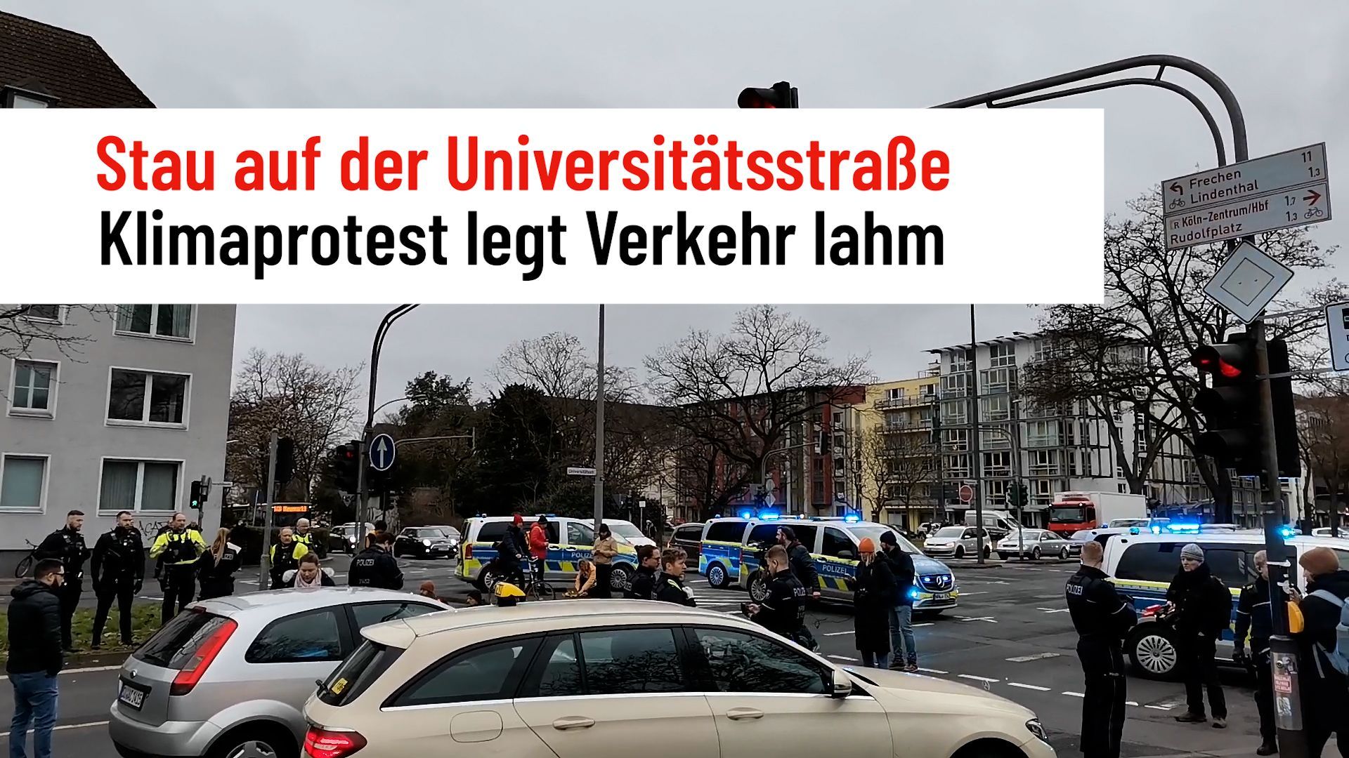 Klimaprotest in Köln: „Letzte Generation“ klebt auf der Universitätsstraße