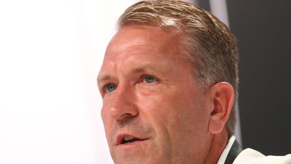 Newsflash: Köpke hinterfragt Wechsel von Nübel zum FC Bayern