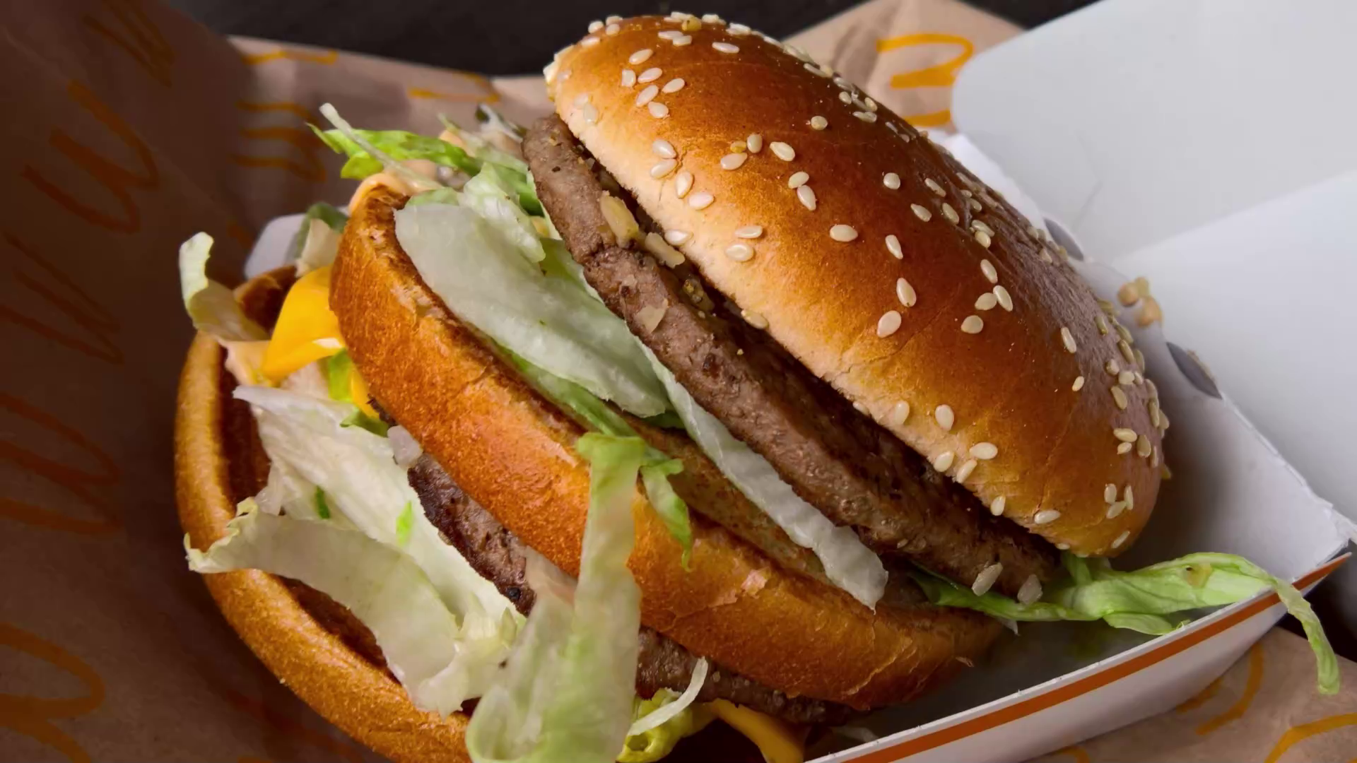 Big Mac in new version: McDonalds reissues cult burger