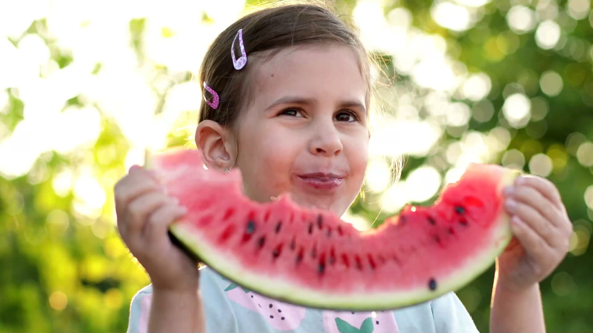 Watermelon Test: Knocking, weighing, pressing - How to recognize the perfect watermelon