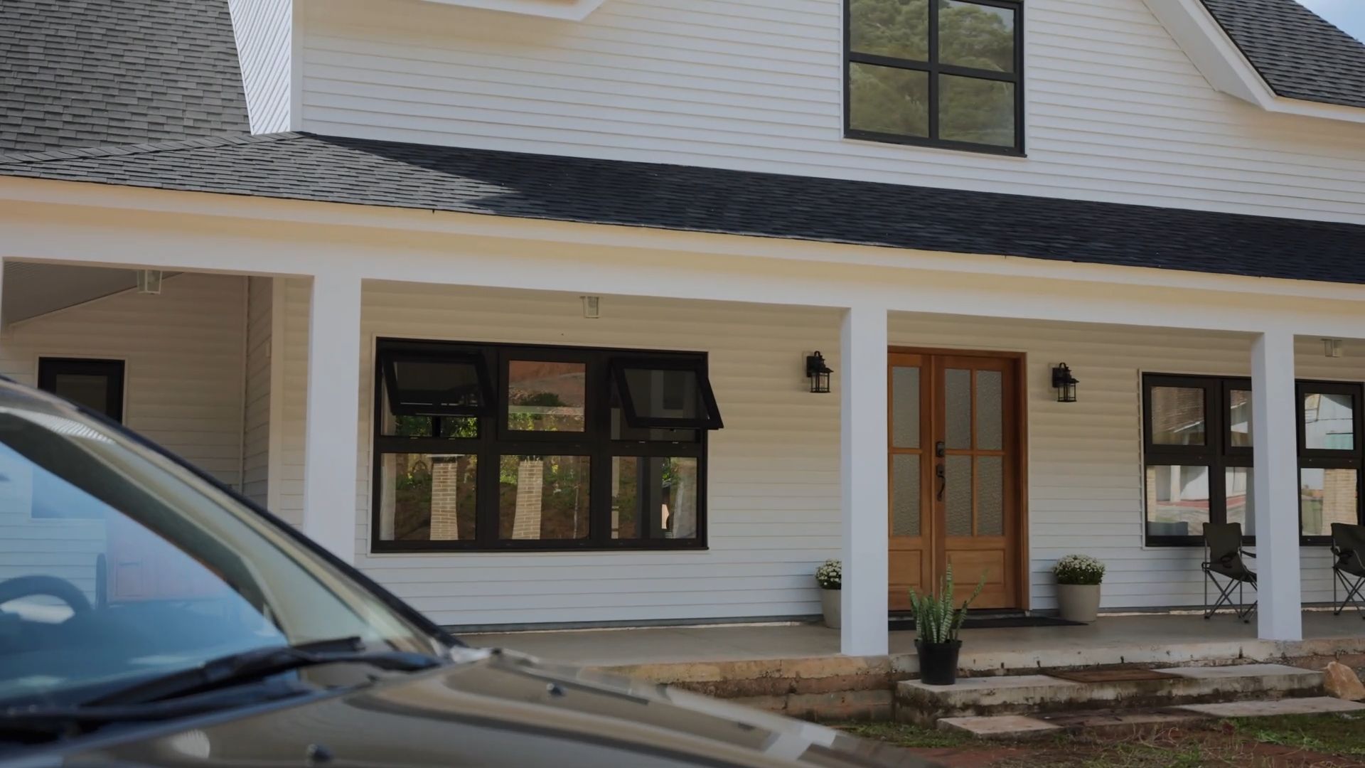 How long can foreign cars park in front of my house?