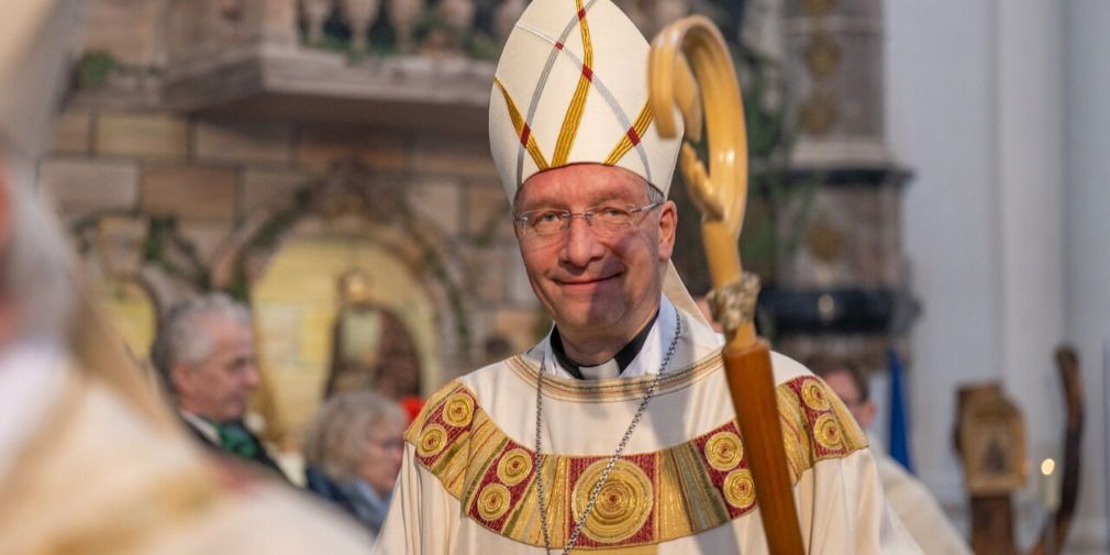 Video: Weihnachtsgottesdienst im Dom: Emotionale Predigt von Bischof Gerber