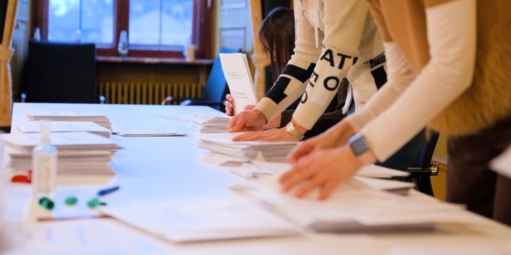 Video: Wahlabend in Fulda: Parteien reagieren auf erste Trends der Kommunalwahl