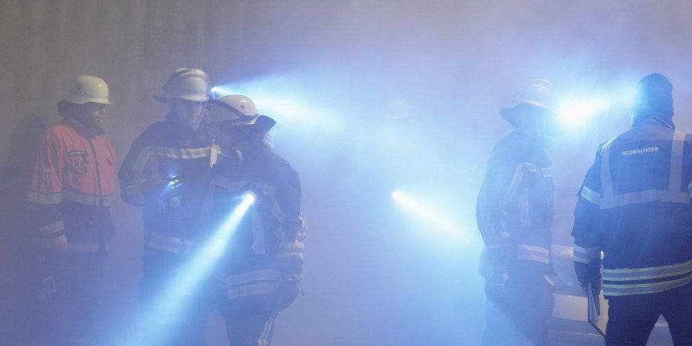Video: Den Ernstfall simuliert: 130 Retter im A66-Tunnel im Einsatz - Chaos im Ort