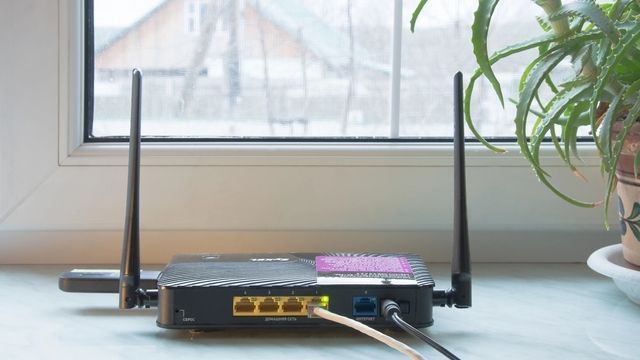 Due to serious security vulnerabilities: Manufacturer recommends discarding these routers