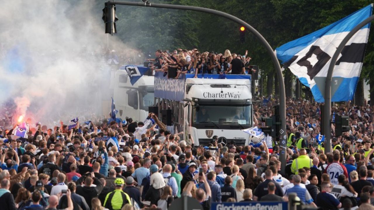 HSV feiert Mega-Aufstiegsparty: Party-Trucks unterwegs
