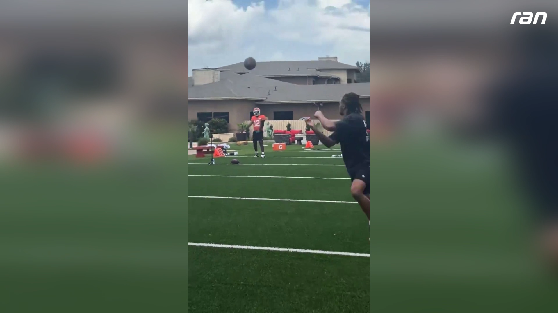 NFL: Shedeur Sanders schuftet auf Papas eigenem Footballfeld