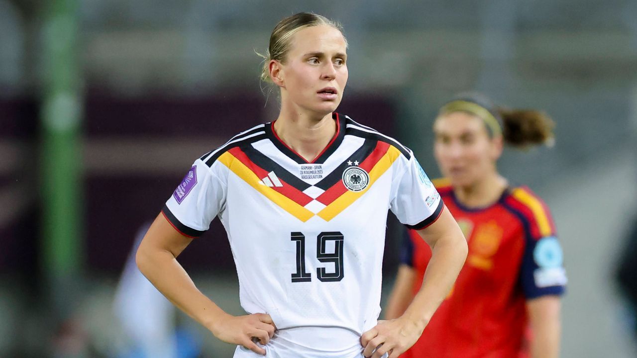 DFB-Frauen – Fans wüten gegen Schiedsrichterin: „Vollkatastrophe“