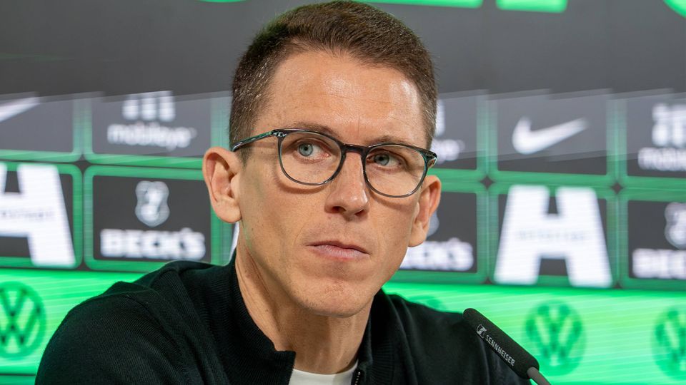 Krise in Wolfsburg: Coach vernichtet Mannschaft