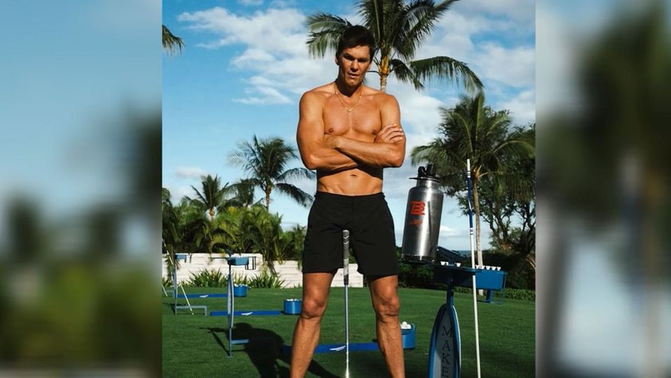 NFL: Tom Brady zeigt Mega-Body! GOAT postet Trainingsbilder