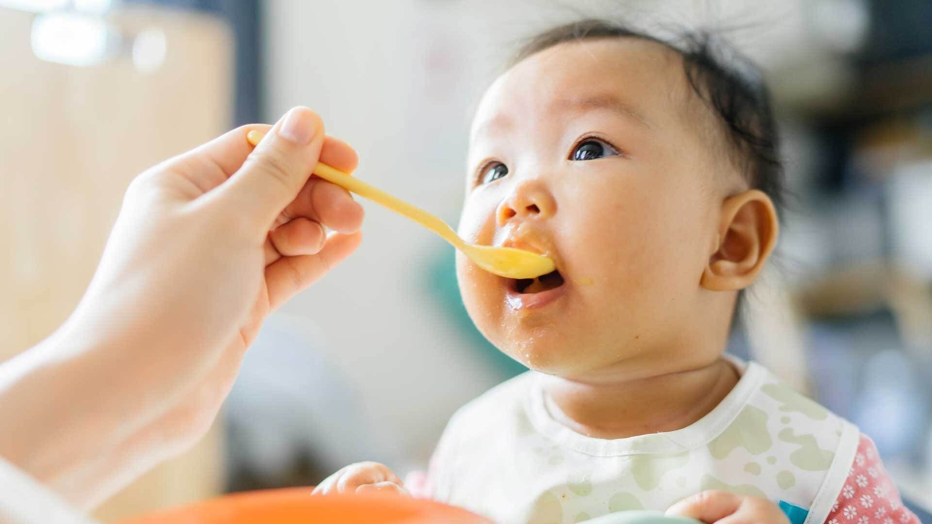 Achtung: Diese Lebensmittel dürfen kleine Kinder nicht essen