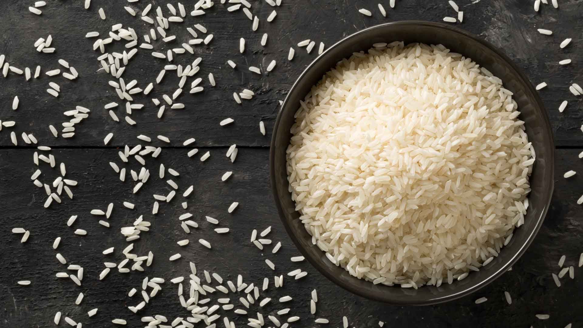 Rice in the Bathroom? Brilliant Trick Against Mold and Mustiness!