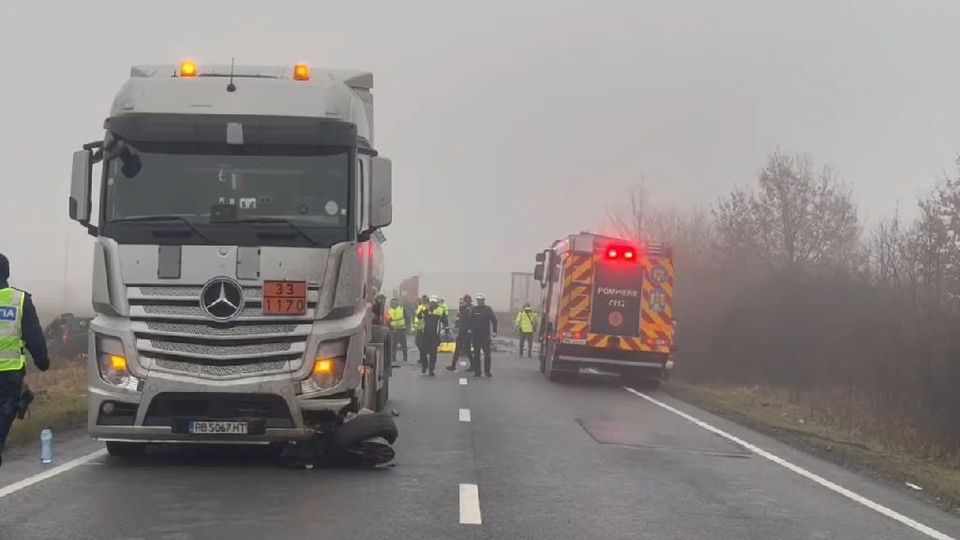 Δέκα οι επιβαίνοντες στο βαν, τρεις οι τραυματίες στο νοσοκομείο