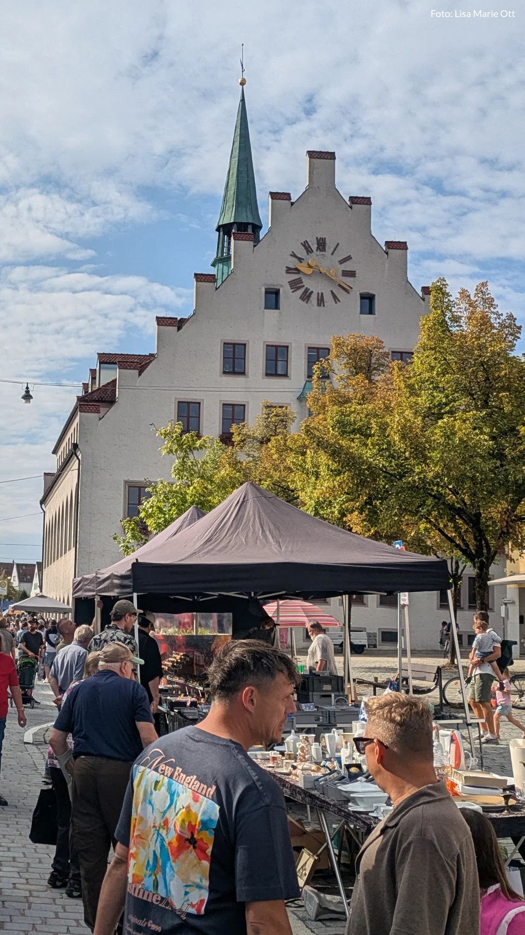 Video: Schatzsuche auf dem Altstadt-Flohmarkt in Neumarkt