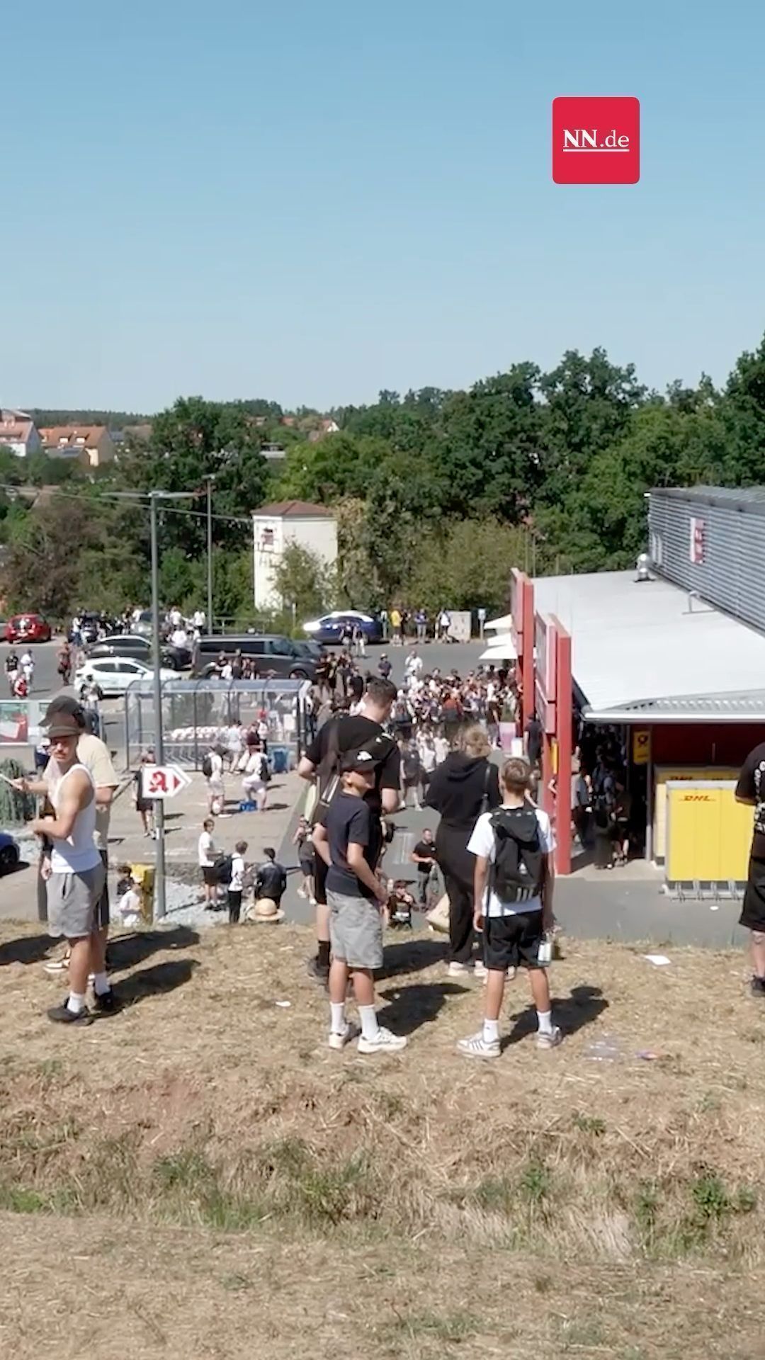 Video: 3500 Personen beim "Schanzenfest" in Emskirchen