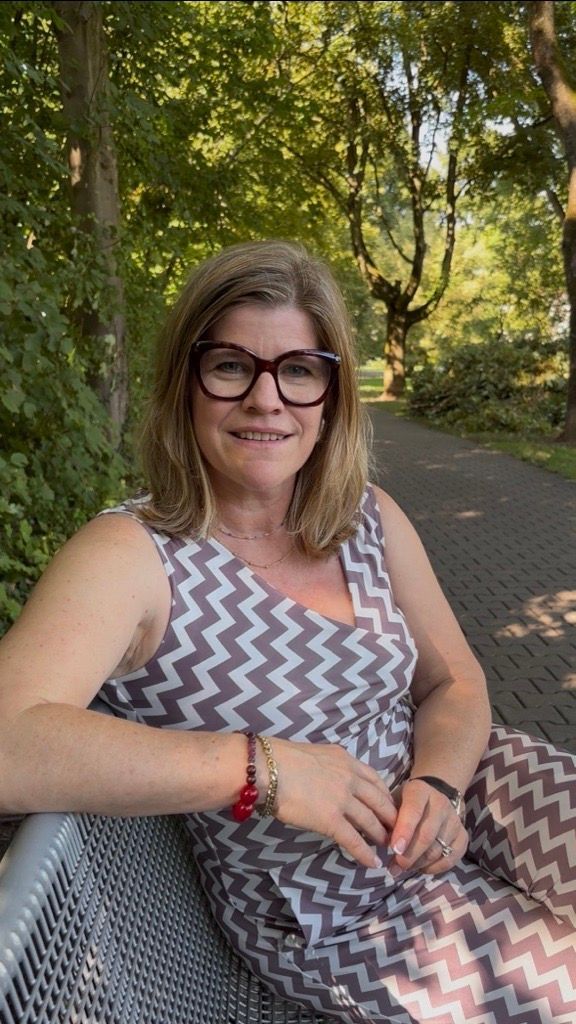 Video: Glücksdozentin Kerstin Debudey: "Was kann ich tun, um glücklich zu sein?"
