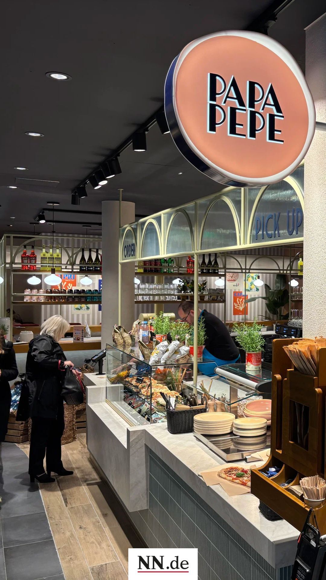 Grand opening at Nuremberg Central Station: New dining concept Papa Pepe