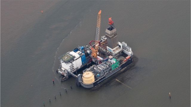 Gericht stoppt Ölförderung auf Bohrinsel Mittelplate