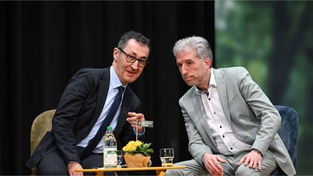 Video: Grüne Jugend wollte Palmer wohl von Özdemirs Party drängen