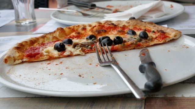 Pizzeria will 11 Euro für leeren Teller: „Eine Frechheit“