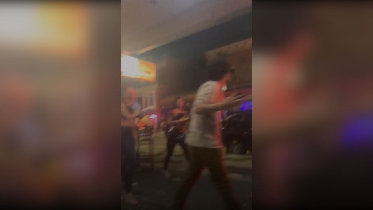 Schießerei auf Halloween-Party: Zwei Tote und 18 Verletzte in Florida