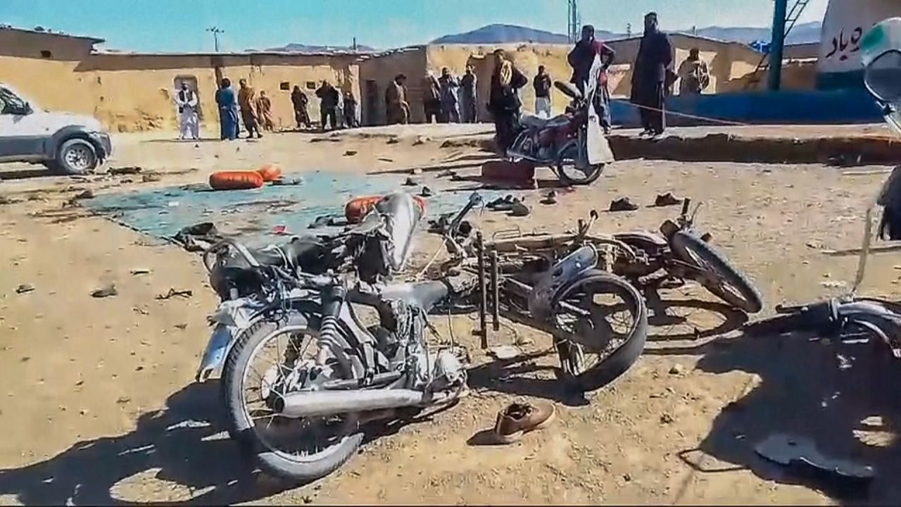 Einen Tag vor Parlamentswahlen: Über 20 Tote bei Anschlägen in Pakistan