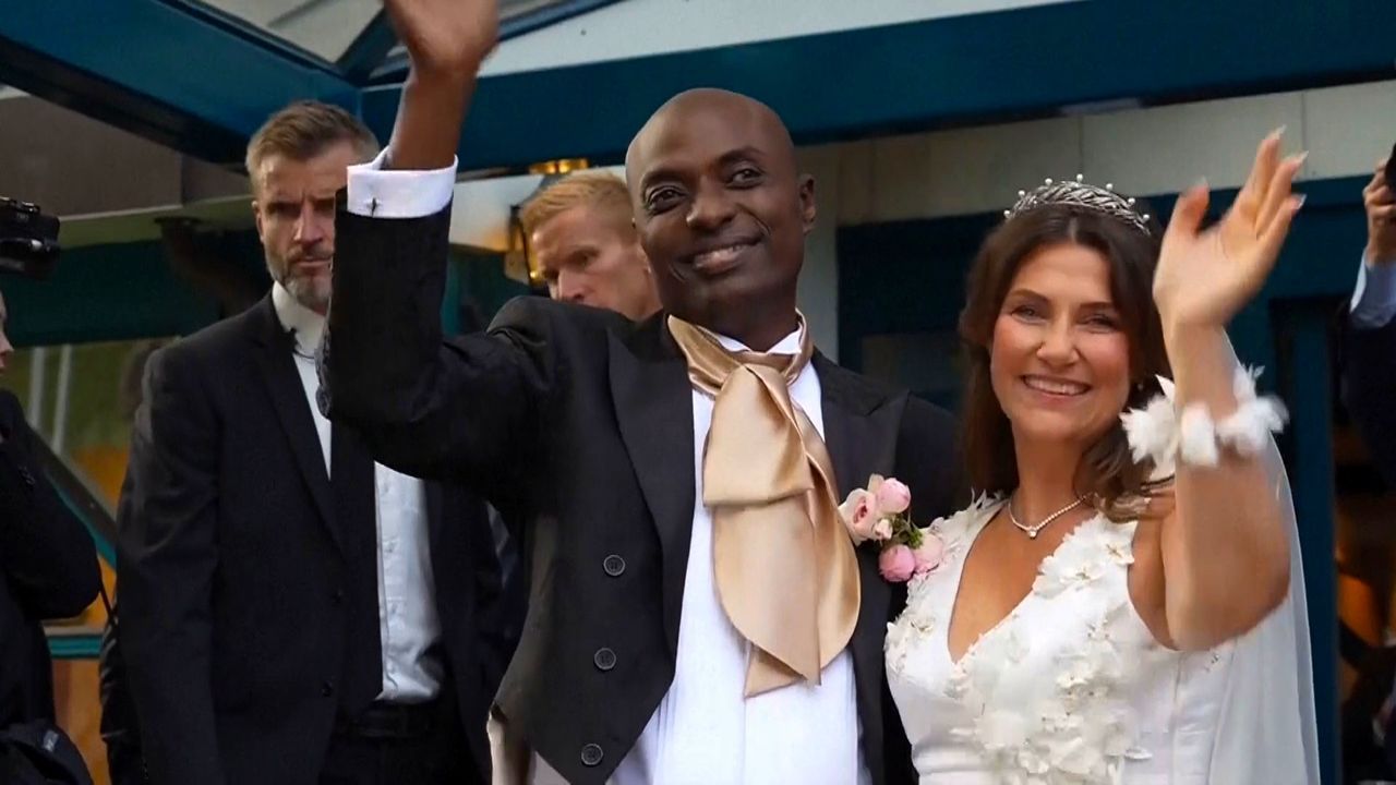 Königliche Hochzeit in Norwegen: Prinzessin Märtha Louise heiratet Schamanen