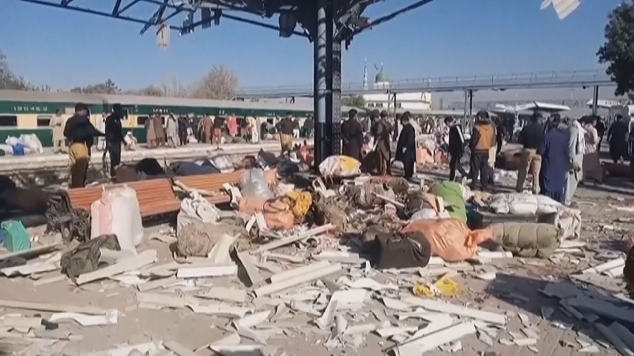 Schwerer Bombenanschlag in Pakistan: Mindestens 24 Tote