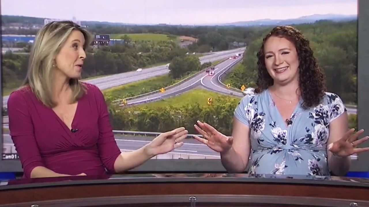 Wehen live im Studio: Hochschwangere US-Journalistin moderiert weiter