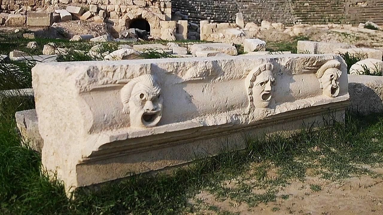 Rare-Roman-era-mask-carvings-unearthed-at-2-700-year-old-site-in-Turkey