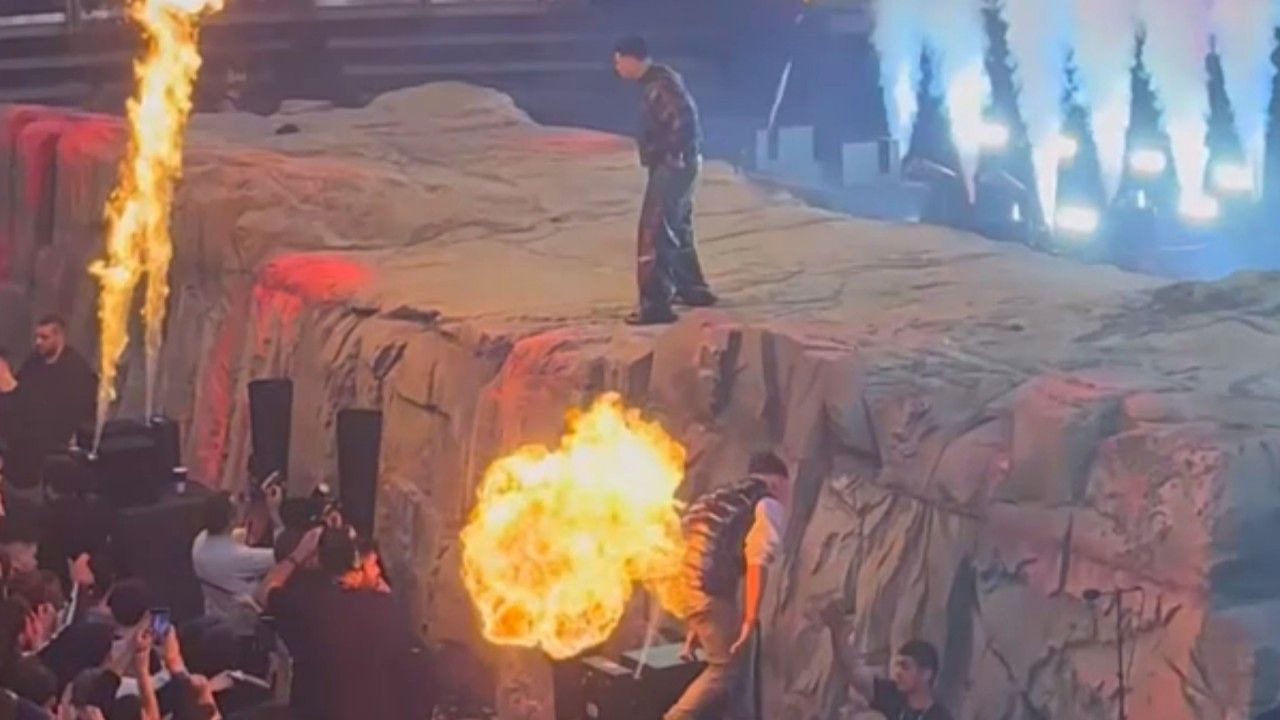 Video: Concertgoer's mishap with stage fire effect in Istanbul
