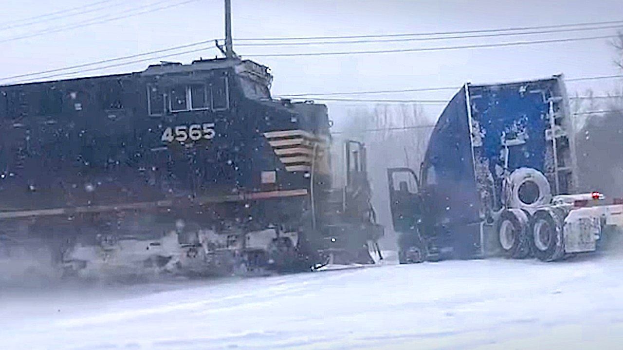 Dramatic-moment-between-train-and-a-stuck-truck-on-tracks-in-North-Carolina