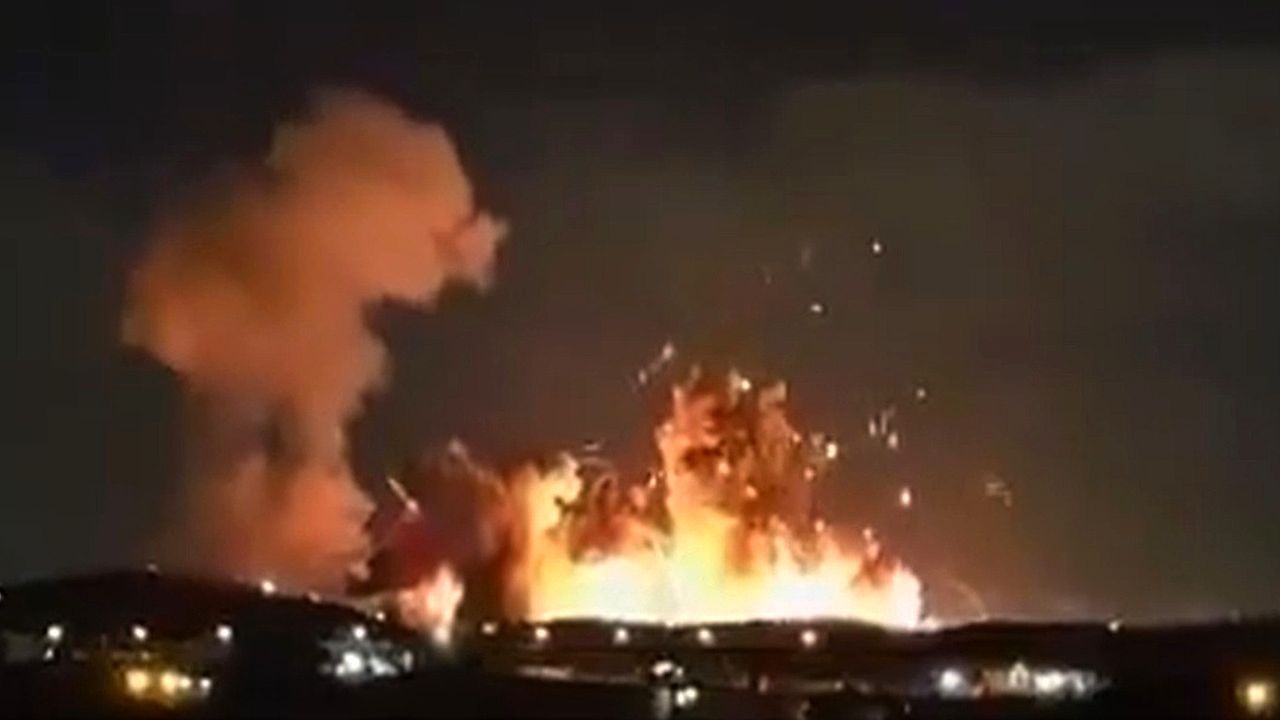 Video: Angriff mit 900-Kilo-Bomben: USA greifen offenbar Munitionsdepot in Isfahan an