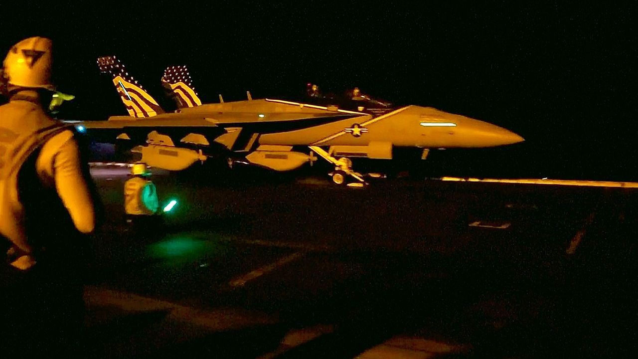 Video: Neunte Angriffsnacht in Folge: USA bereiten offenbar größeren Iran-Krieg vor