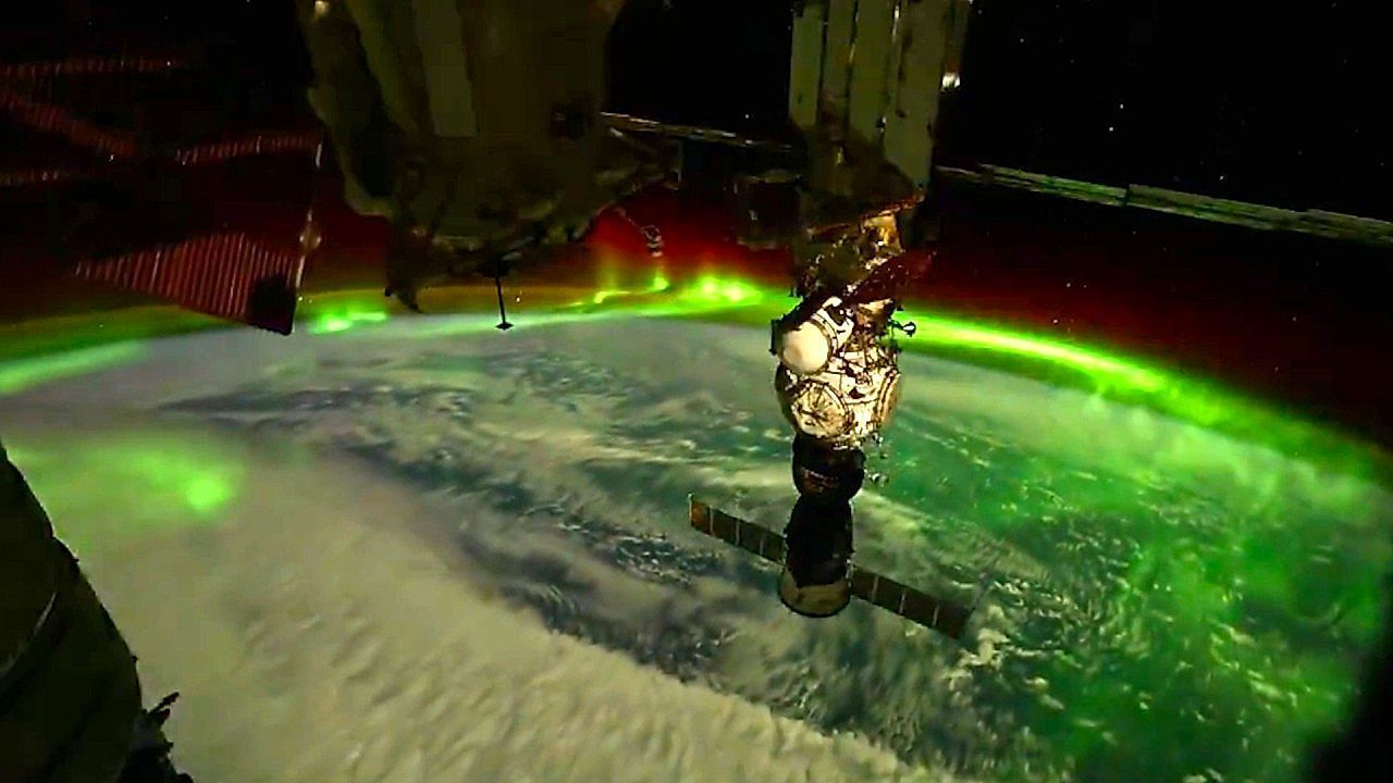 Video: Grünes Band: NASA-Astronaut filmt seine ersten Polarlichter aus dem Weltall