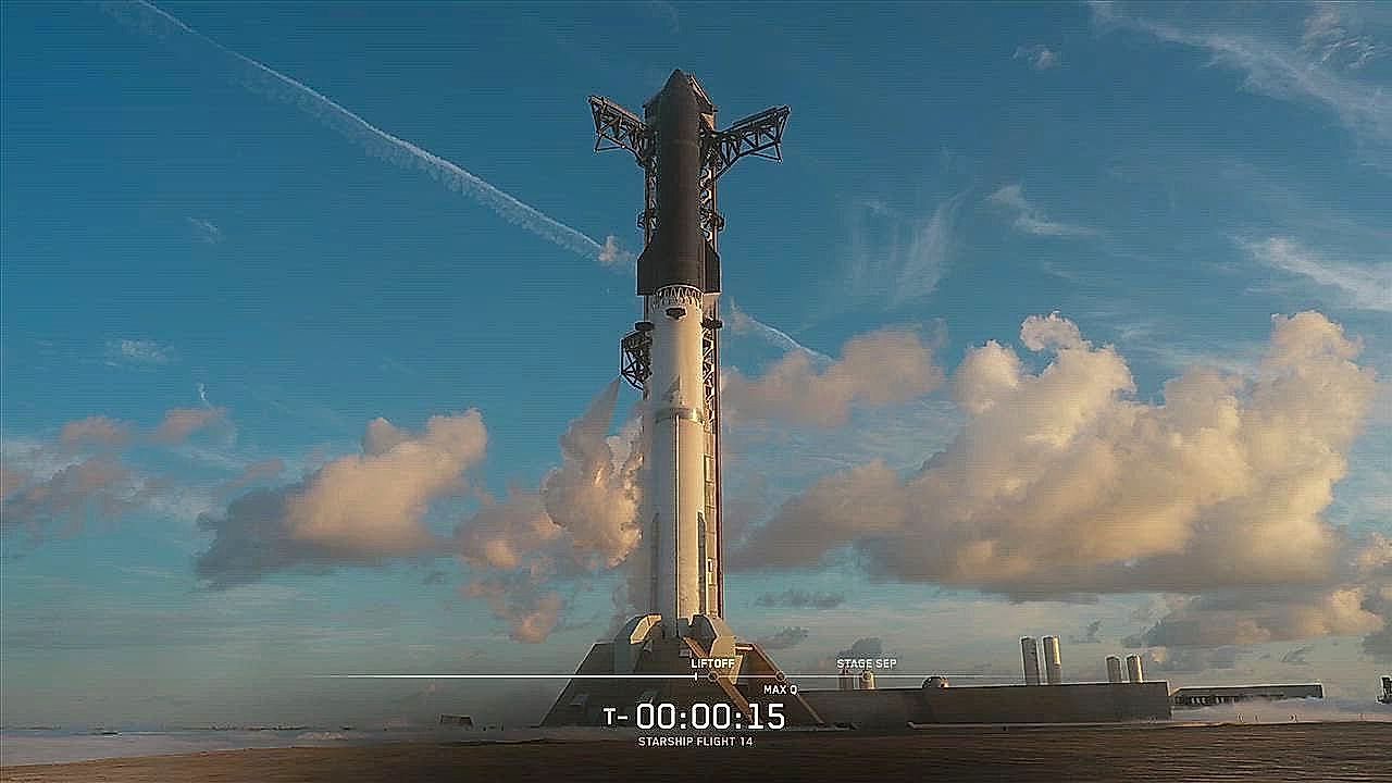 Video: SpaceX's Starship reaches orbit for the first time after 13 suborbital test flights