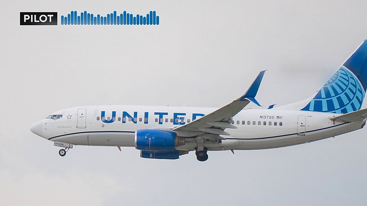 United flight turns back to Las Vegas after passenger allegedly texts about hijacking