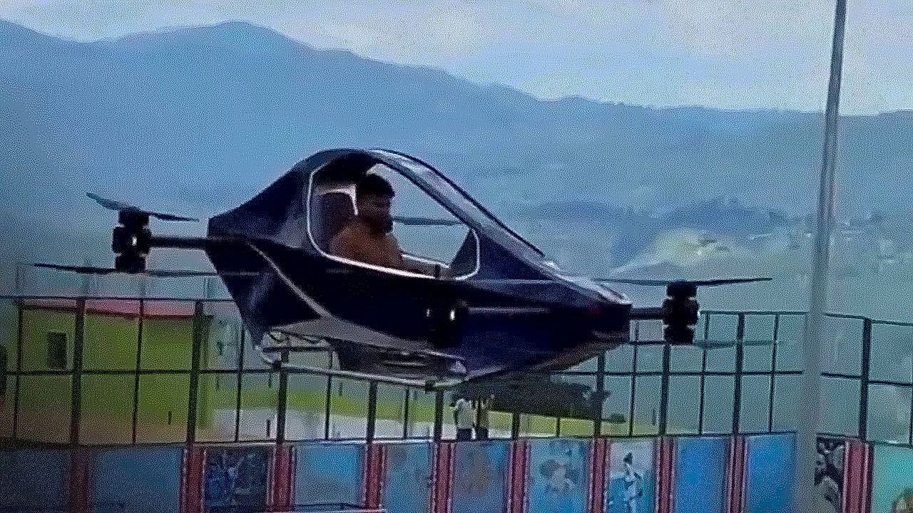 Self-taught 21-year-old builds electric flying car after 13 years of research
