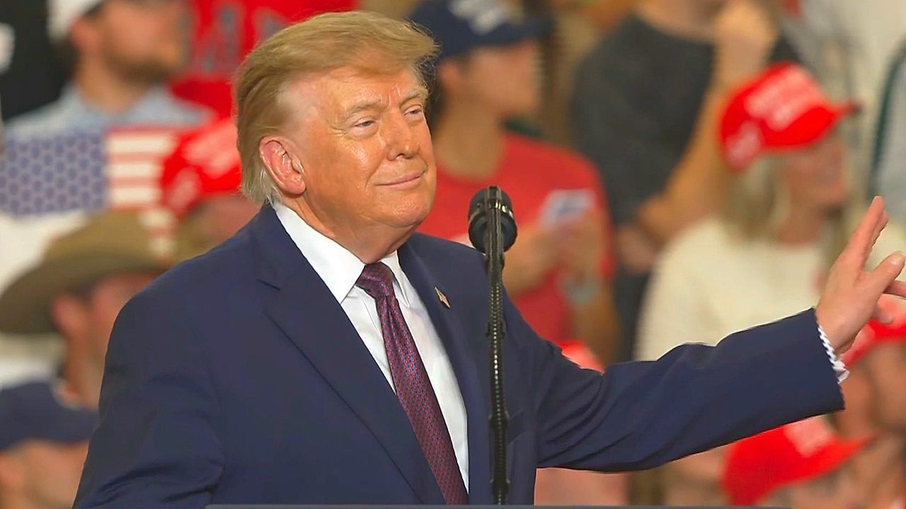 'They gave him $250' – Trump brands another heckler a paid protester in Ohio