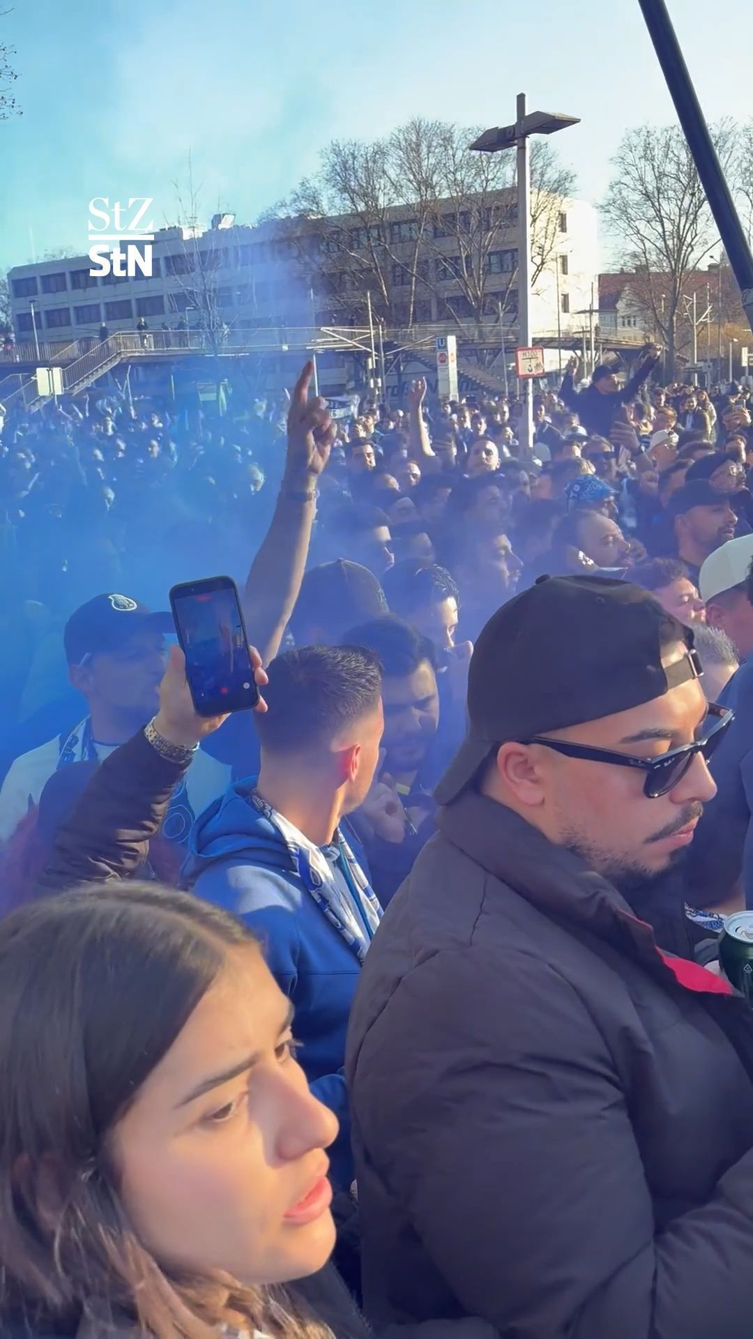 Video: VfB in der Europa-League: Porto-Fans feiern in Stuttgart