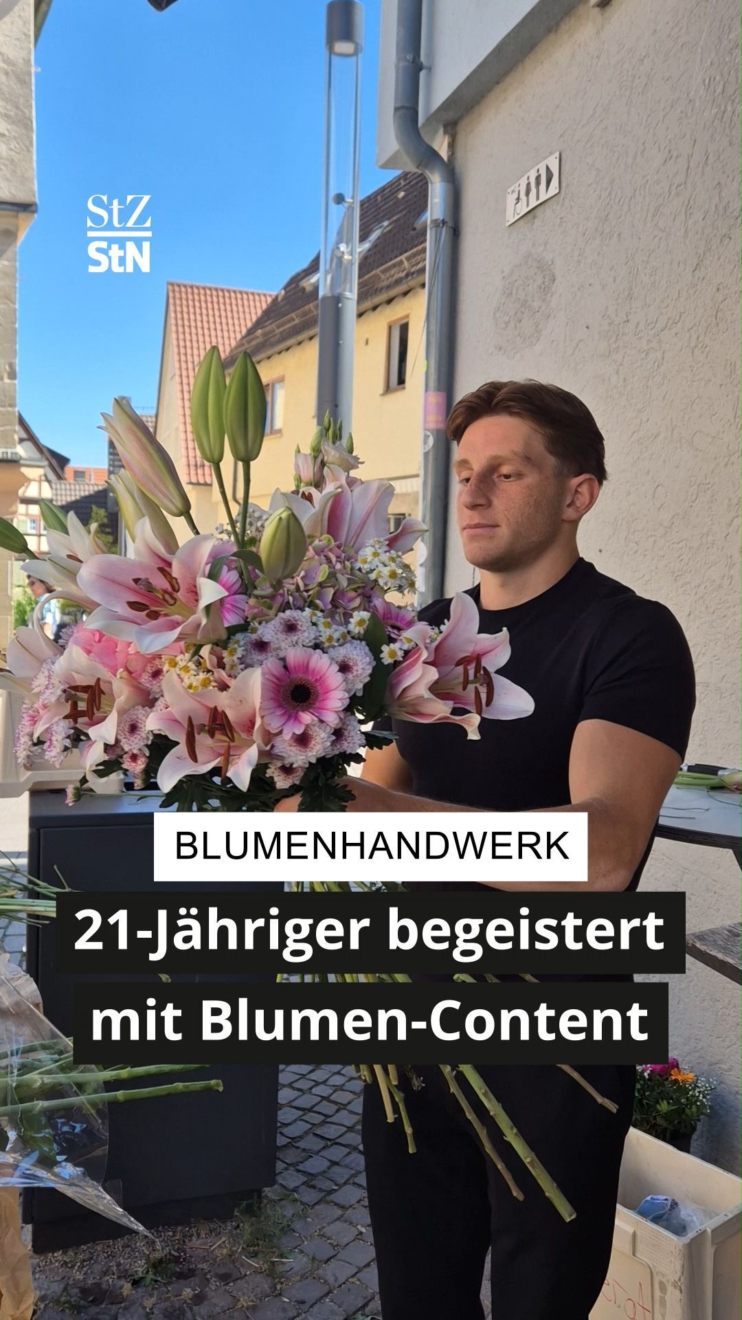 Between market and TikTok - How a 21-year-old shares the love for flowers with thousands
