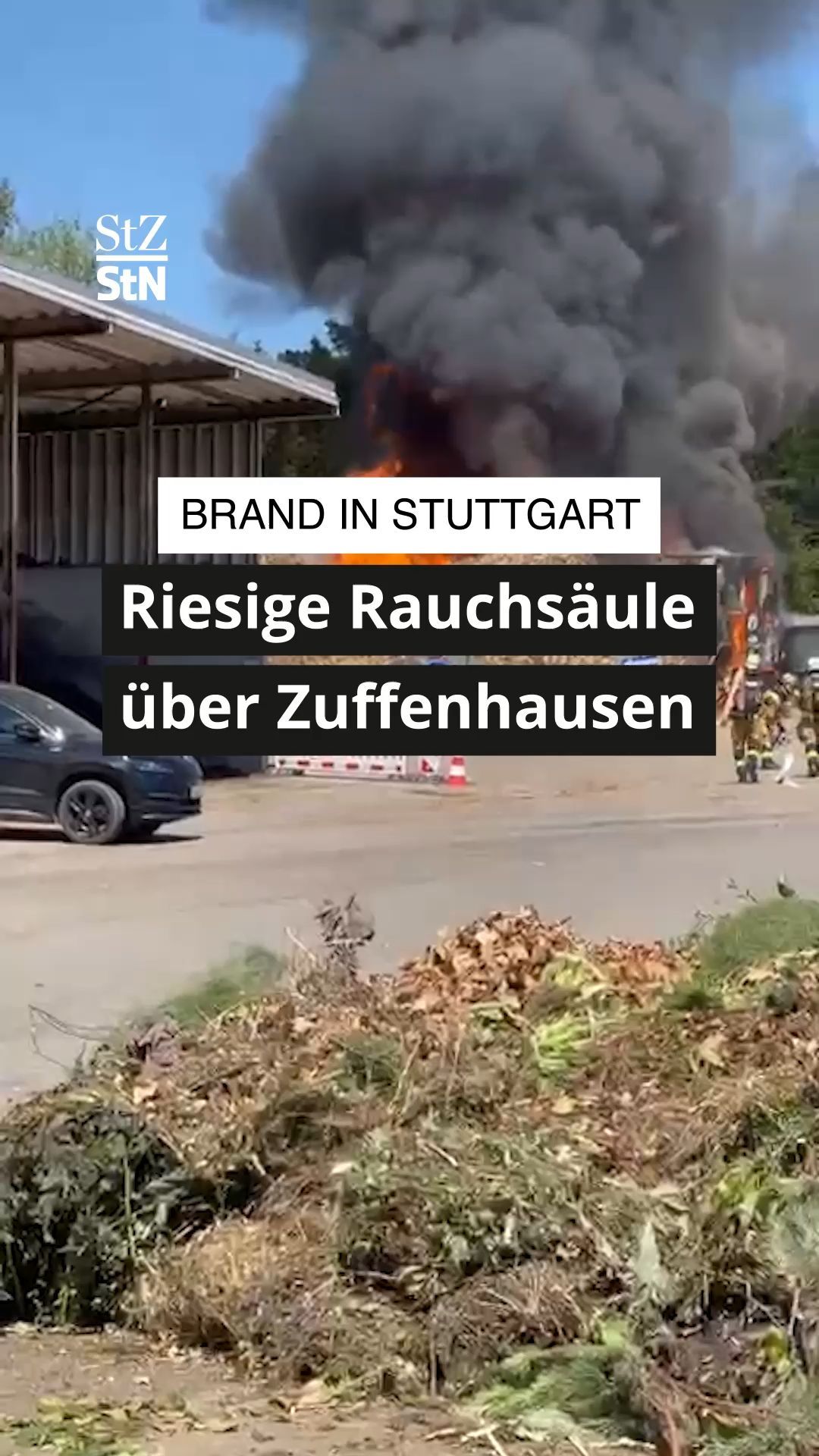 Video: Feuer in Stuttgart: Riesige Rauchsäule über Zuffenhausen