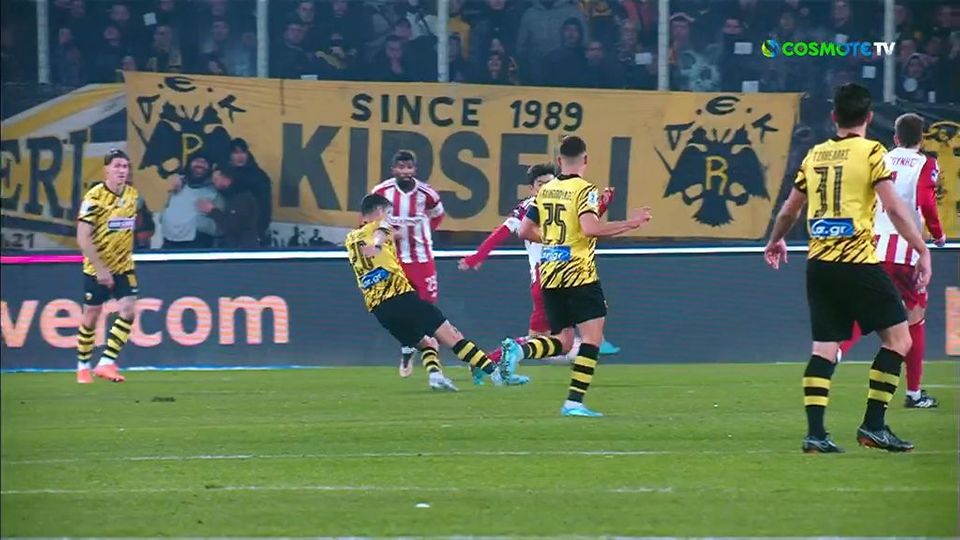 Στο δοκάρι του σουτ του Μάνταλου! (VIDEO)