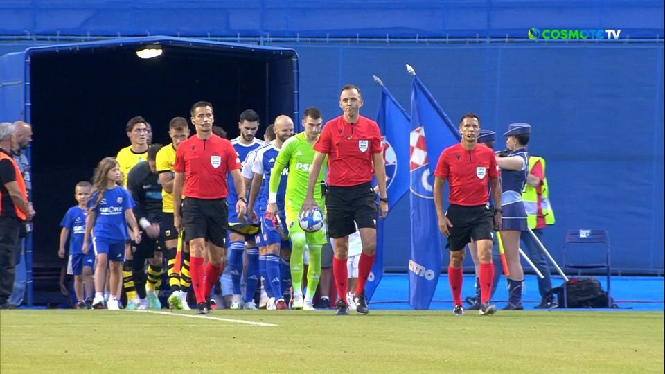 Η είσοδος των δύο ομάδων (VID)