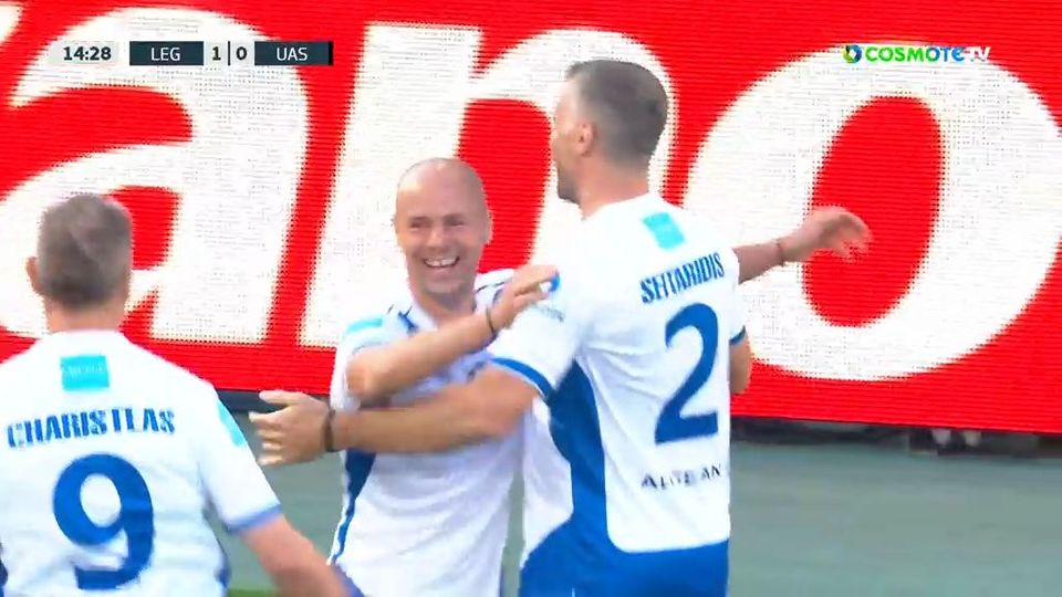 Legends 2004: Άνοιξε το σκορ ο Γιαννακόπουλος από ασίστ Καραγκούνη (VIDEO)