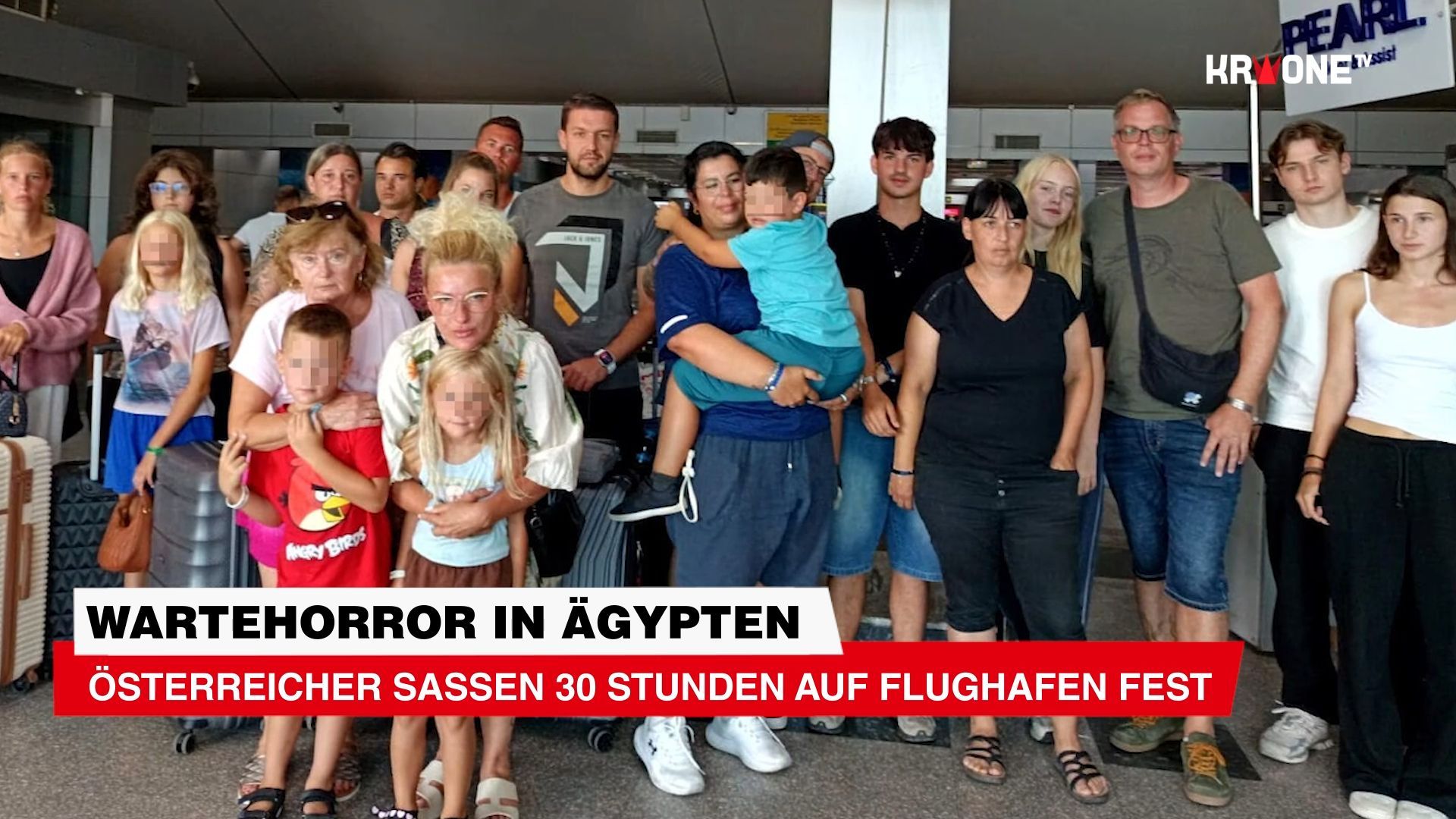 Video: Österreicher saßen 30 Stunden auf Flughafen fest