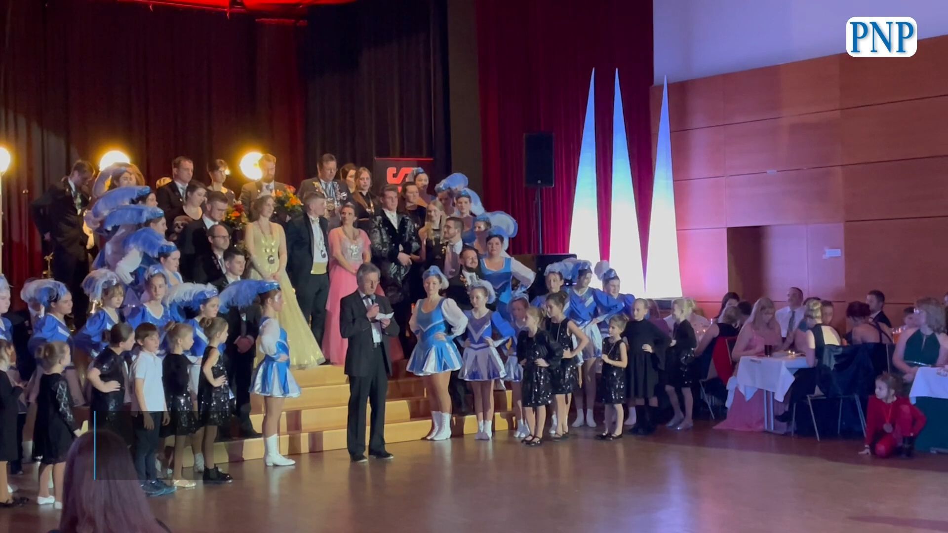 Auf ins Land der Wikinger – Hofball des Pfarrkirchener Narrenkobels